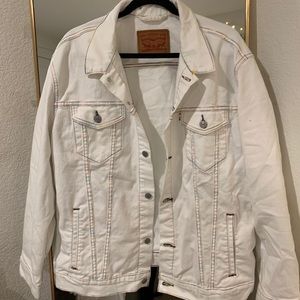 LIMITED EDITION RARE Levi’s Pride Denim Jacket